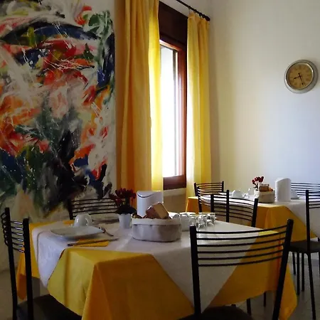 Ca Novecento Bed & Breakfast