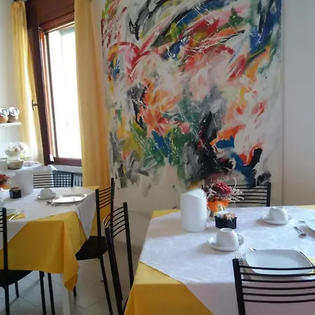 Ca Novecento Bed & Breakfast